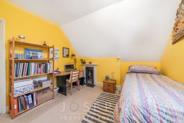 Town house for sale in Henley Road, Ipswich
