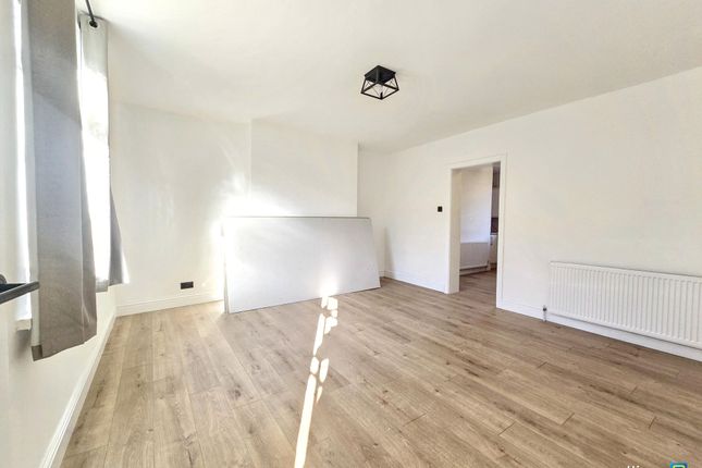 Laburnum Terrace, Ashington photo 4