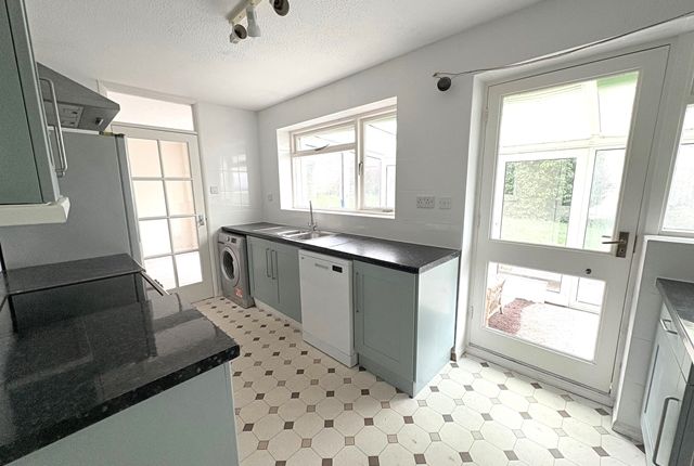 21, Avenue Mezidon-canon Devon, Honiton photo 2