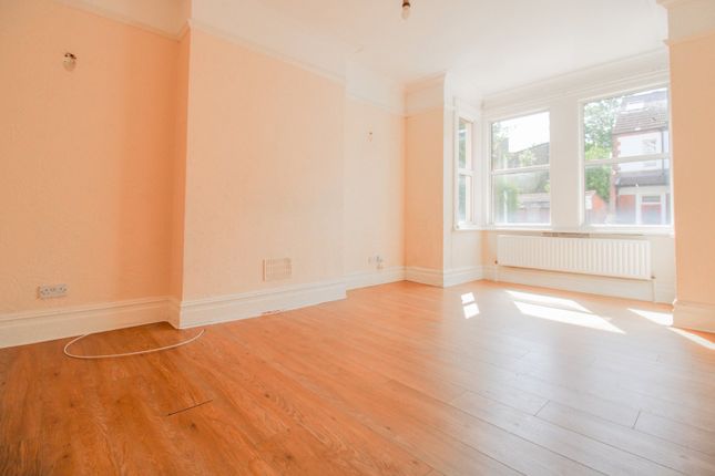 Flat for sale in Colworth Road, Addiscombe, Croydon