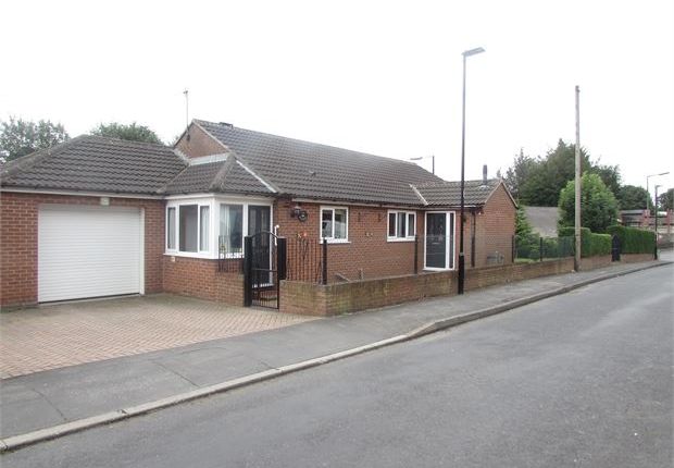 Thumbnail Bungalow to rent in Holywell Lane, Conisbrough, Doncaster