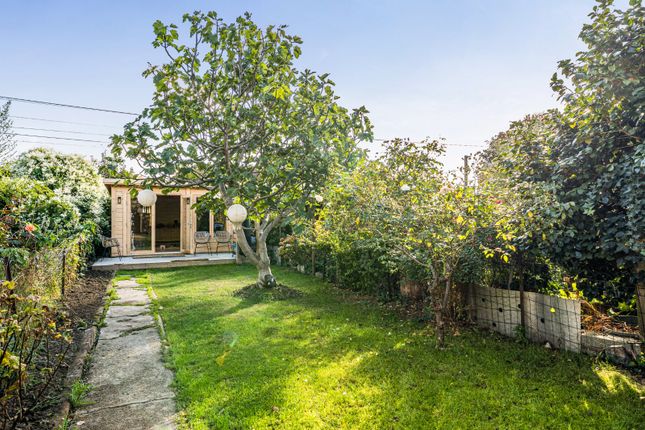 67, Beaconsfield Road, London photo 3