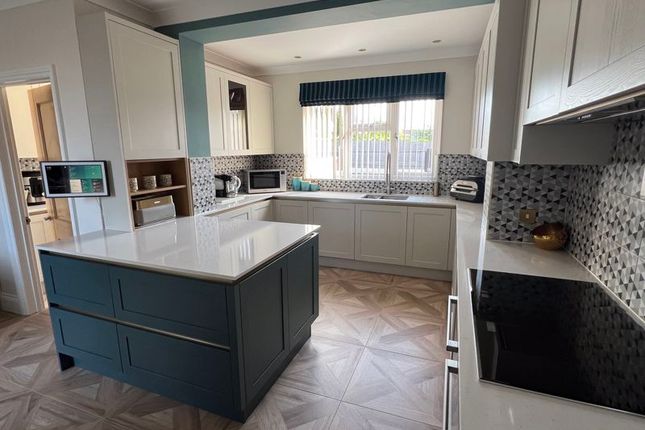 The Willows, Willow Road, Bristol photo 2
