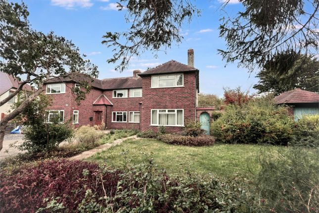 3 Bedroom Semi-Detached in GL2 0RG