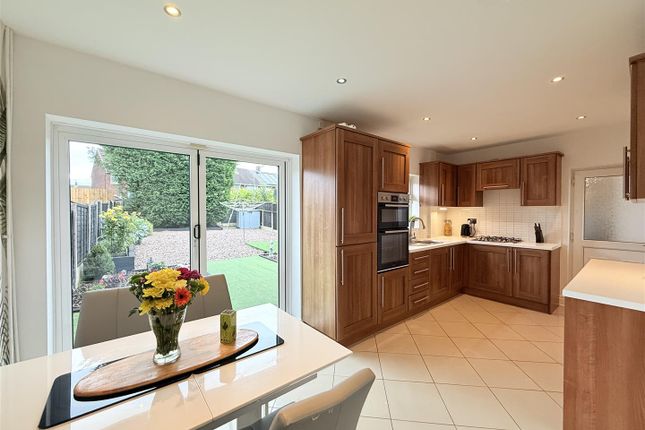 15, Borrowdale Crescent, Ashton-Under-Lyne photo 4