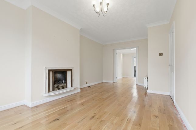 131 Park Road, Bishopbriggs,, Glasgow photo 2