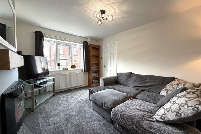 2A, Peel Street, Westhoughton photo 4