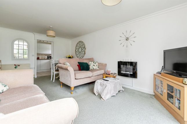 23, Merrifield Court, Welwyn Garden City photo 4