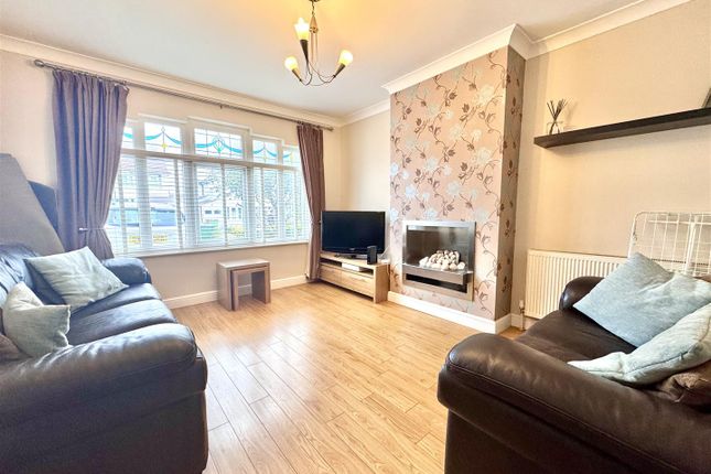 39, Chessington Avenue, Bexleyheath photo 3