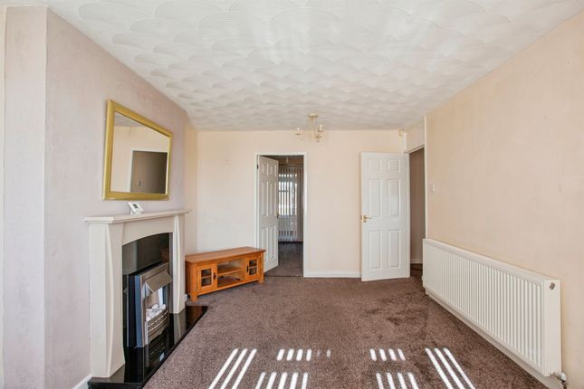 65, Strafford Walk, Barnsley photo 2