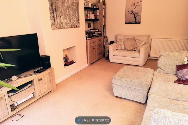 Sterling Avenue, Edgware, Edgware photo 2