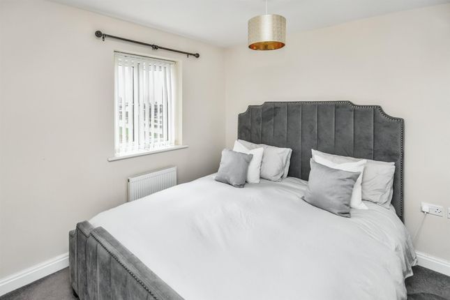 16, Turnberry Drive, Corby photo 4