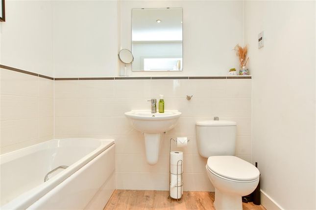 Flat for sale in Canalside, Redhill, Surrey