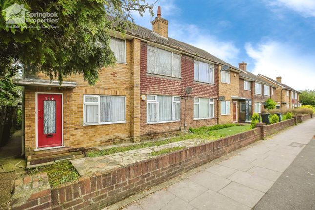 Thumbnail Flat for sale in Wide Way, Mitcham, Surrey