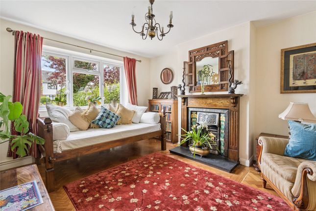 19, Cheyne Walk, Buckinghamshire photo 3