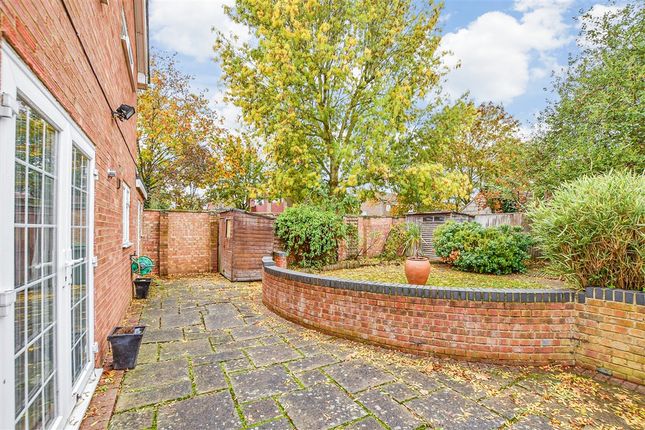 Oliver Road Staplehurst, Tonbridge photo 2