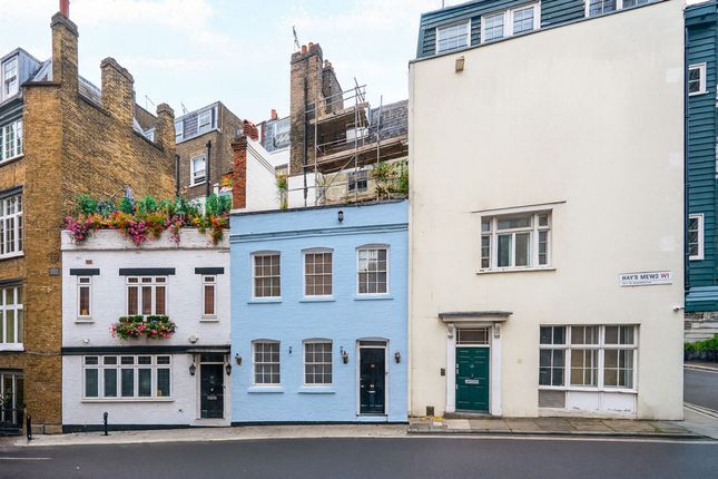 2-bed house on 25 Hays Mews, London, £2,000,000