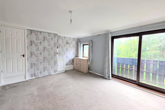 13, Beech Court, Rednal photo 4