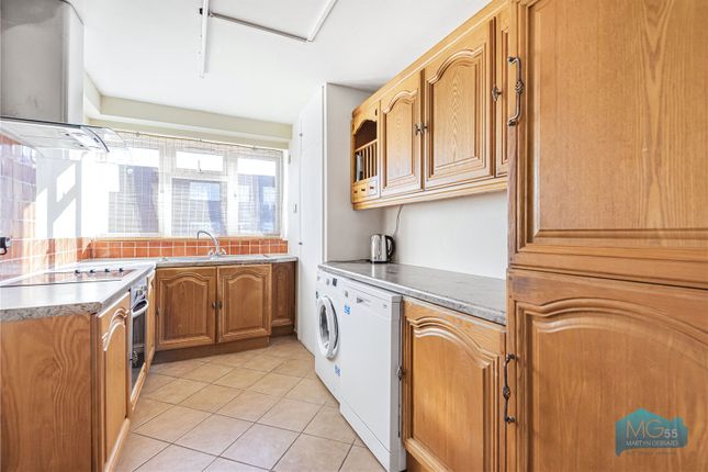 Flat 11,, Henley Court, Southgate photo 2