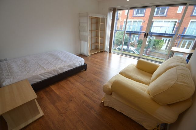 Town house to rent in Colin Murphy, Hulme, Manchester.