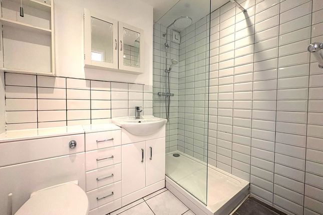 136, Heathfield Drive, Mitcham photo 2