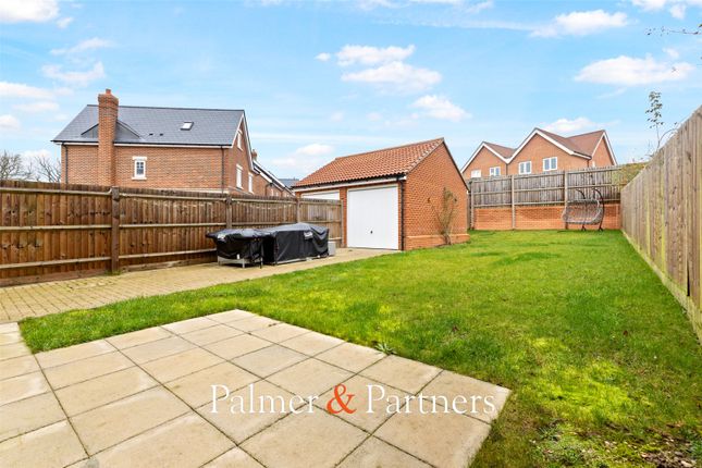 10, Bonita Walk, Chesterwell, Essex photo 4