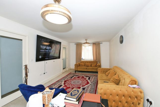 11, Plough Court, Peterborough photo 3