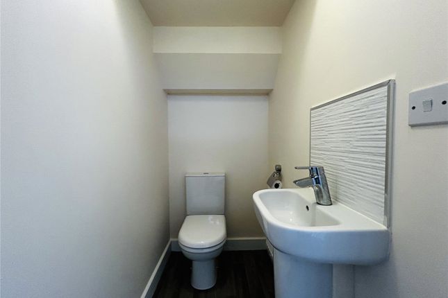 37, Little Clacton Road, Essex photo 5