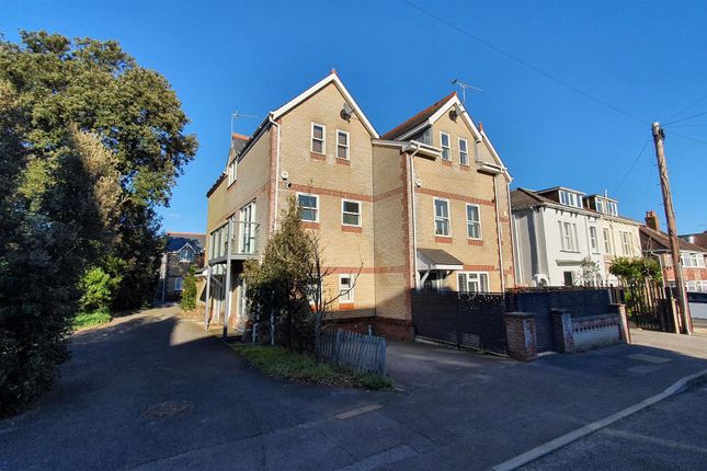 Thumbnail End terrace house to rent in Balmoral Road, Parkstone, Poole