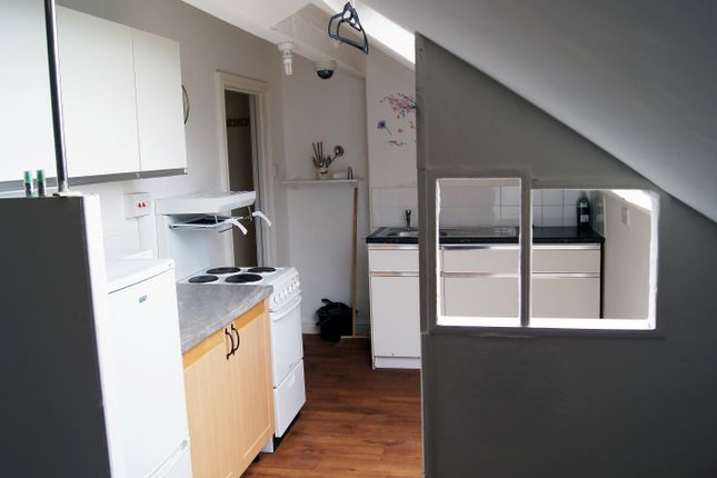 6 College Grove View, Flat 5