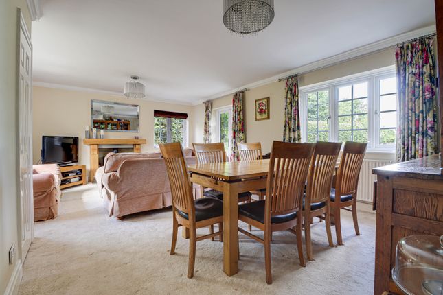 Middle Lodge, Porters End Lane, Kimpton photo 4