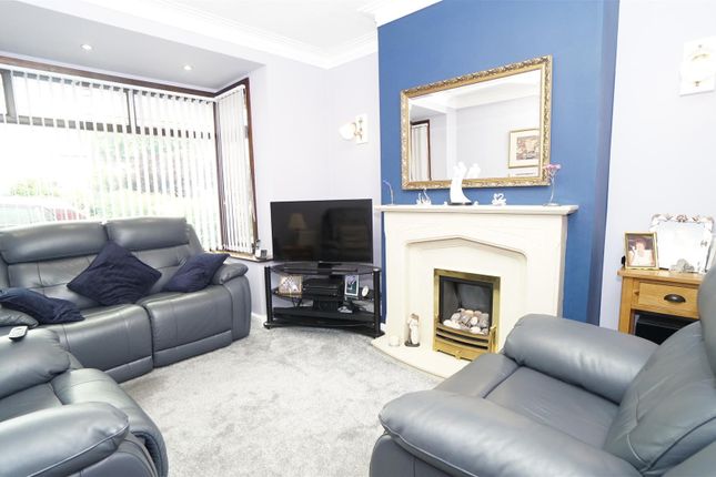 155, Wrose Road, Bradford photo 3