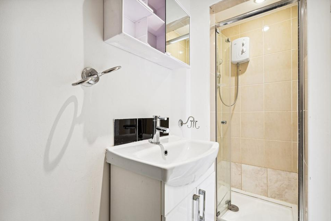 flat 18, 36, Penywern Road, Penywern Road photo 3