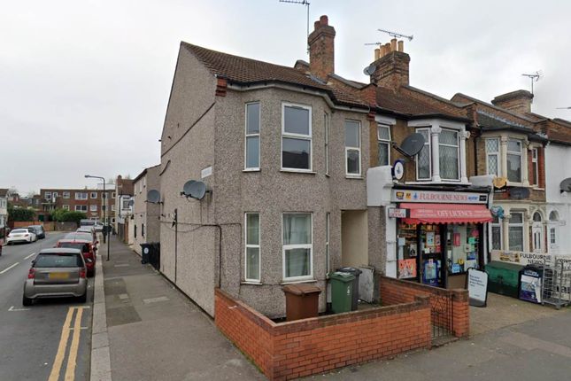 1 bed flat to rent in Fulbourne Road, Walthamstow, London E17