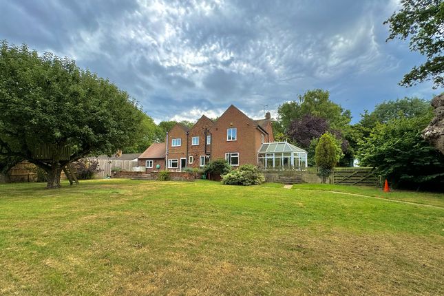 Thumbnail Detached house for sale in Claverdon, Warwick, Over 1 Acre Of Grounds