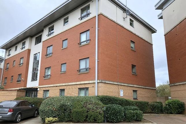 Thumbnail Flat to rent in West Cotton Close, Southbridge, Northampton, Northamptonshire