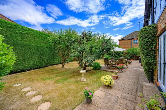 51, Louise Walk, Green Lane, Hemel Hempstead photo 5