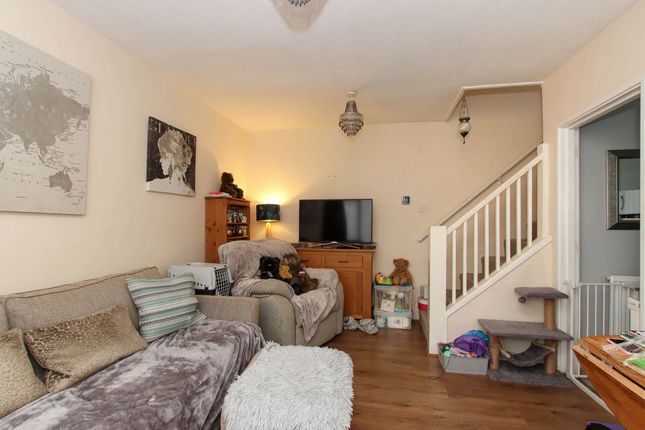 68, Aycliffe Drive, Hemel Hempstead photo 3
