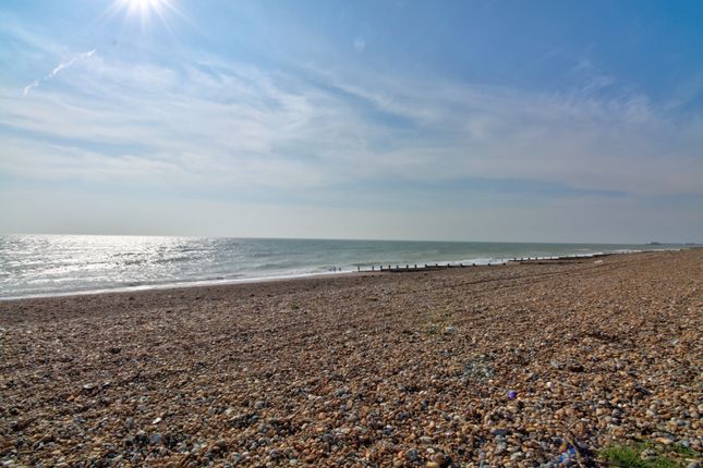Flat for sale in Thalassa Road, Worthing