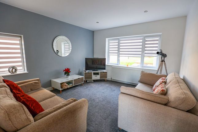 9 Brookfield View, Carnforth photo 3