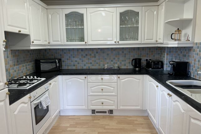 4b Arcadia House,, Warren Street, Pembrokeshire photo 2