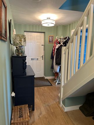 3, York Way, Northampton photo 2