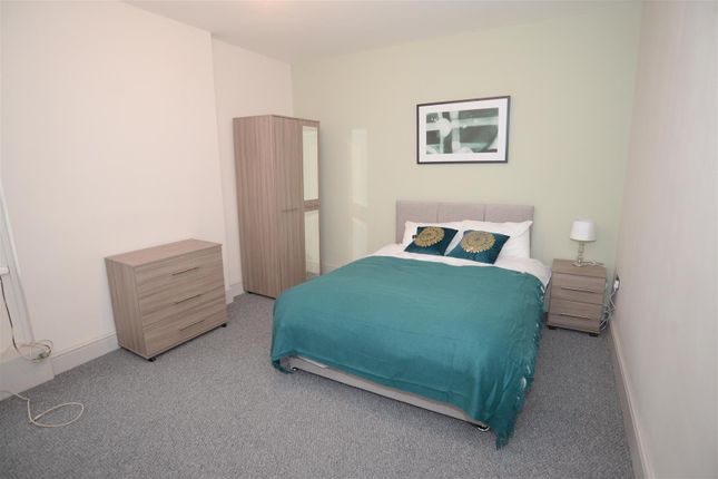 Room 6, 34, Bryngwyn Road, Newport photo 4
