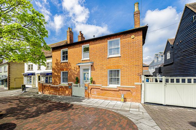 Thumbnail Detached house for sale in High Street, Rayleigh