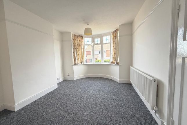 26, Oakfield Road, Kidderminster photo 3