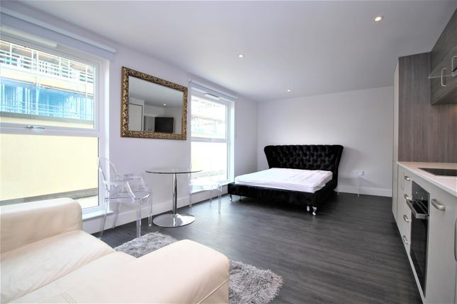 Studio for sale in Aria Apartments, Chatham Street, Leicester