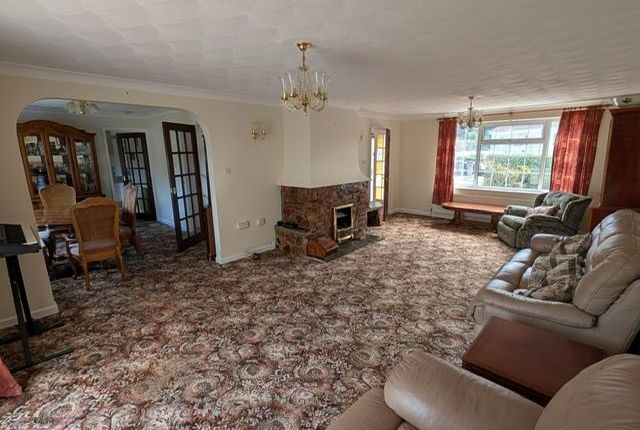 14, Turnavean Road, St. Austell photo 3