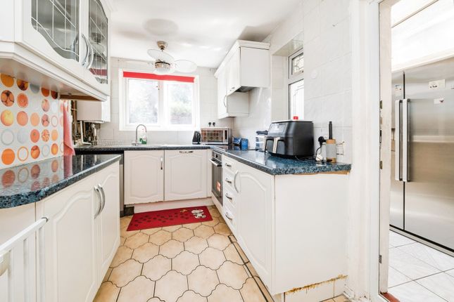 77, Elizabeth Road, London photo 4