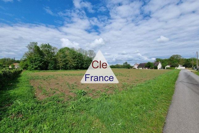 Thumbnail Land for sale in Girolles, Centre, 45120, France