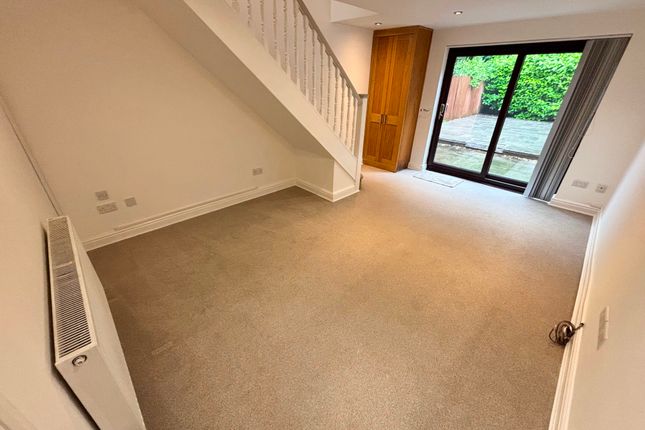 26 Forge Close, Newport photo 4